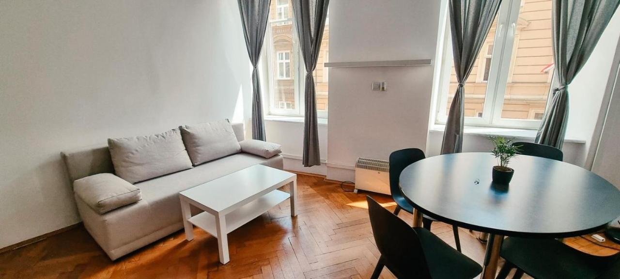 Batorego Apartment 크라쿠프 외부 사진